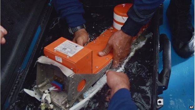 Cockpit voice recorder of AirAsia Flight 8501 retrieved  - ảnh 1